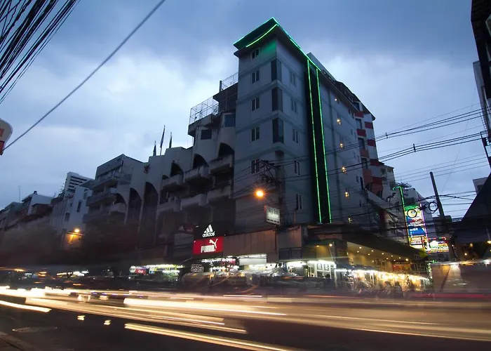Sky 酒店 曼谷