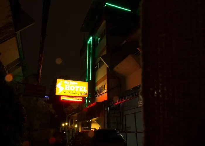 Sky 酒店